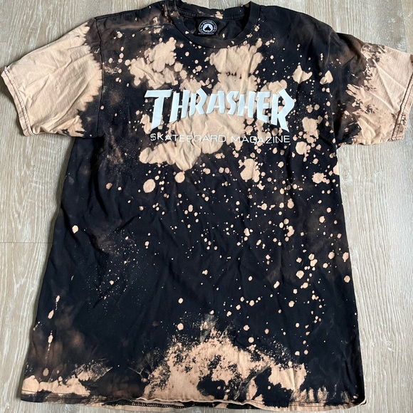 Thrasher Bleached Tshirt - Picture 1 of 1